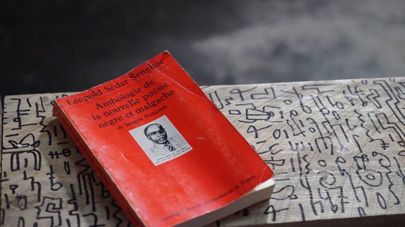 Bibliothèque Performative — Écritures africaines de Soi